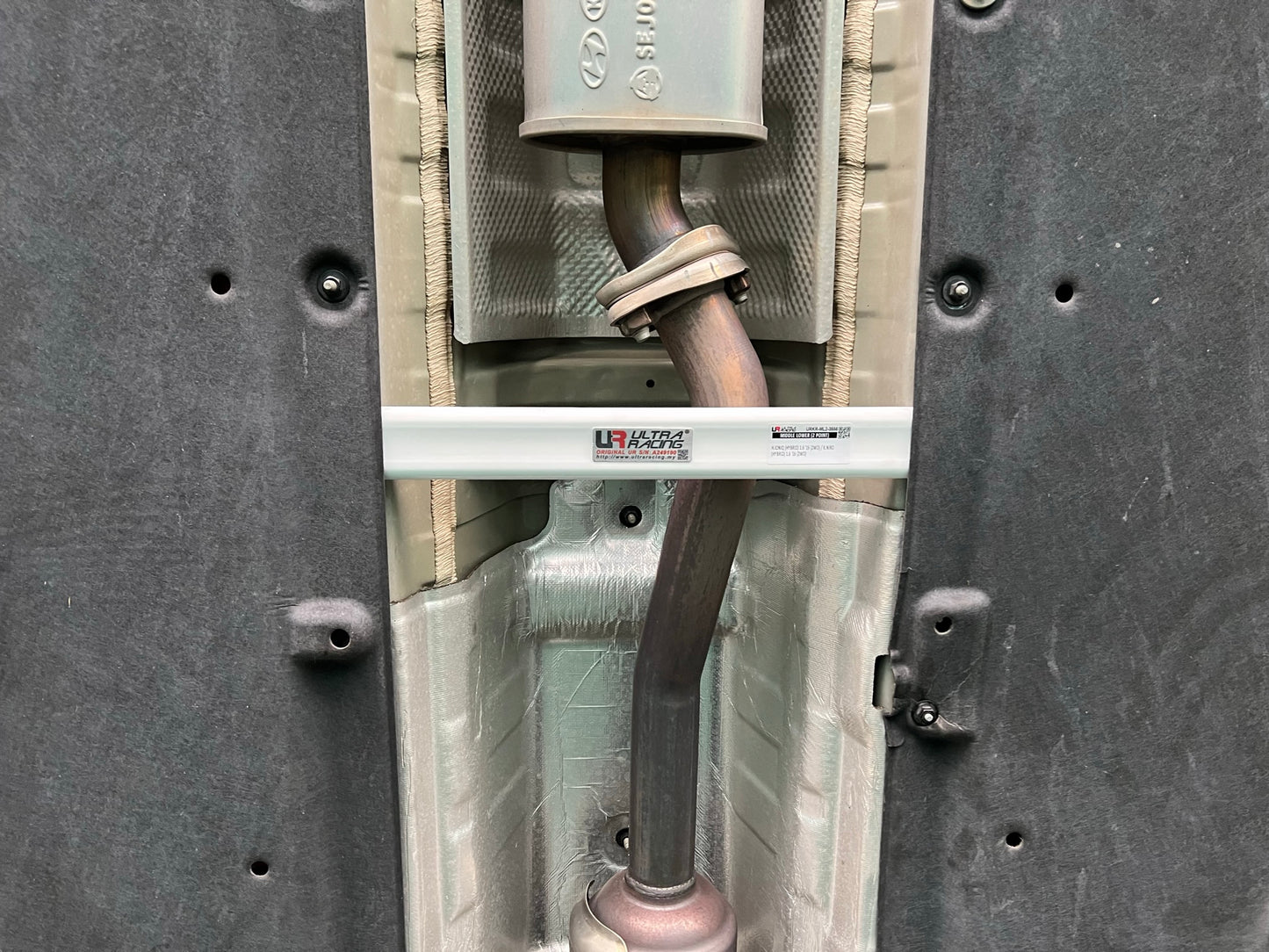 Ultra Racing Mid Lower Brace for KIA NIRO (DE) 1.6 2WD HYBRID 2016-present