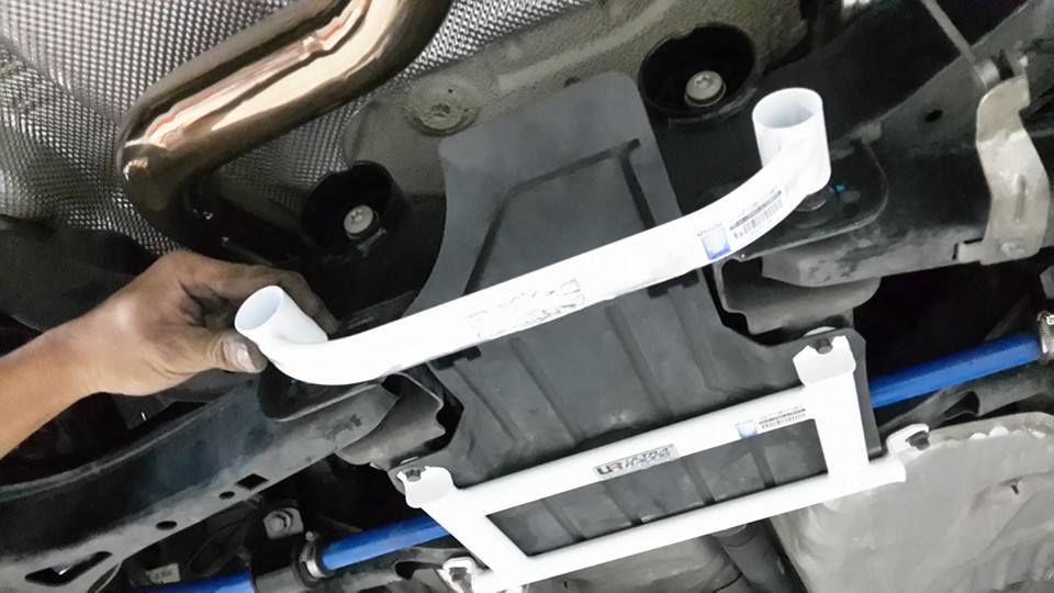 Ultra Racing Rear Lower Brace for FORD ESCAPE 3RD GEN 2.0D 4WD 2013-2019